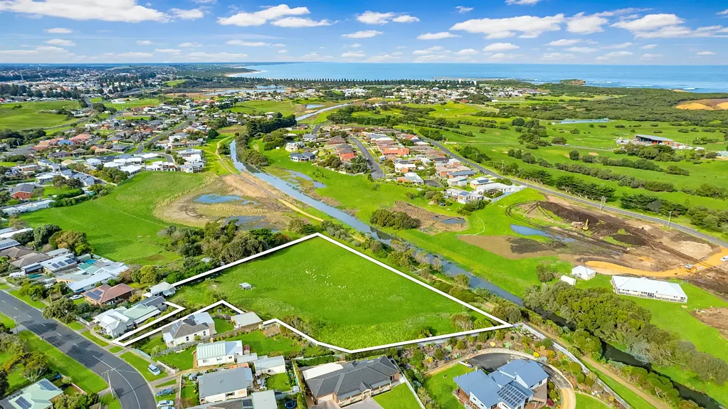 Warrnambool  Rare building opportunity