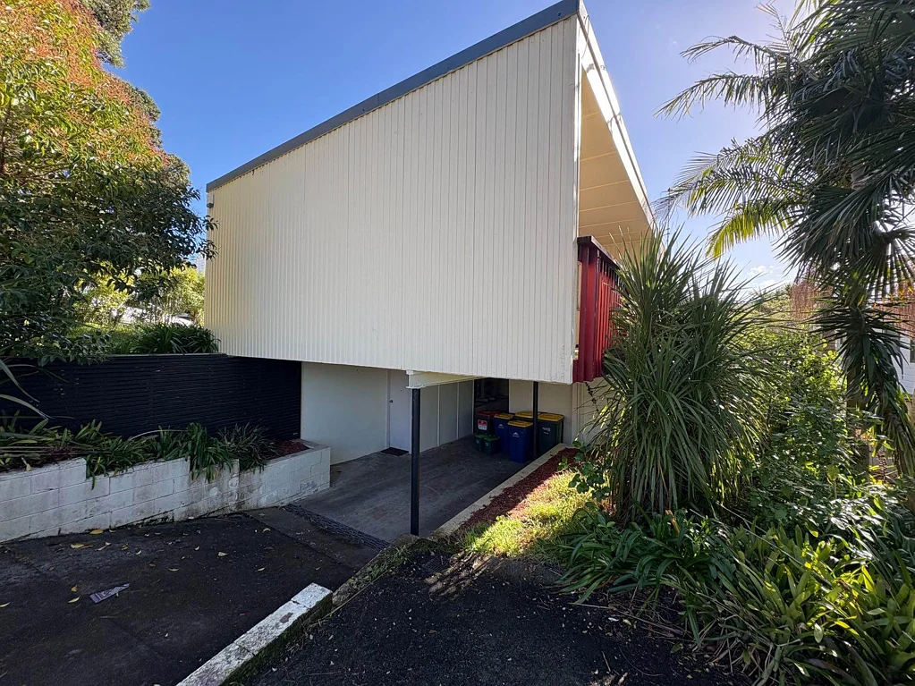 Spacious Family Home with Dual Living Potentia...