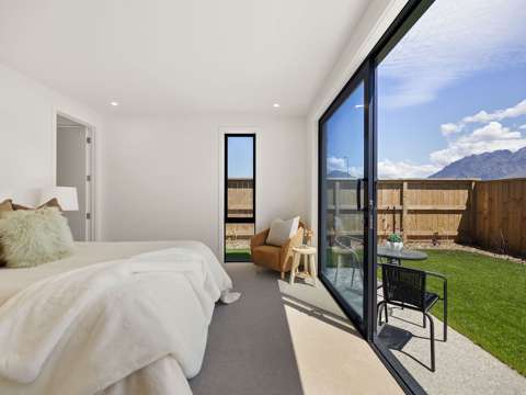 Jacks Point 3部屋 Freehold entry level home in Hanley's!