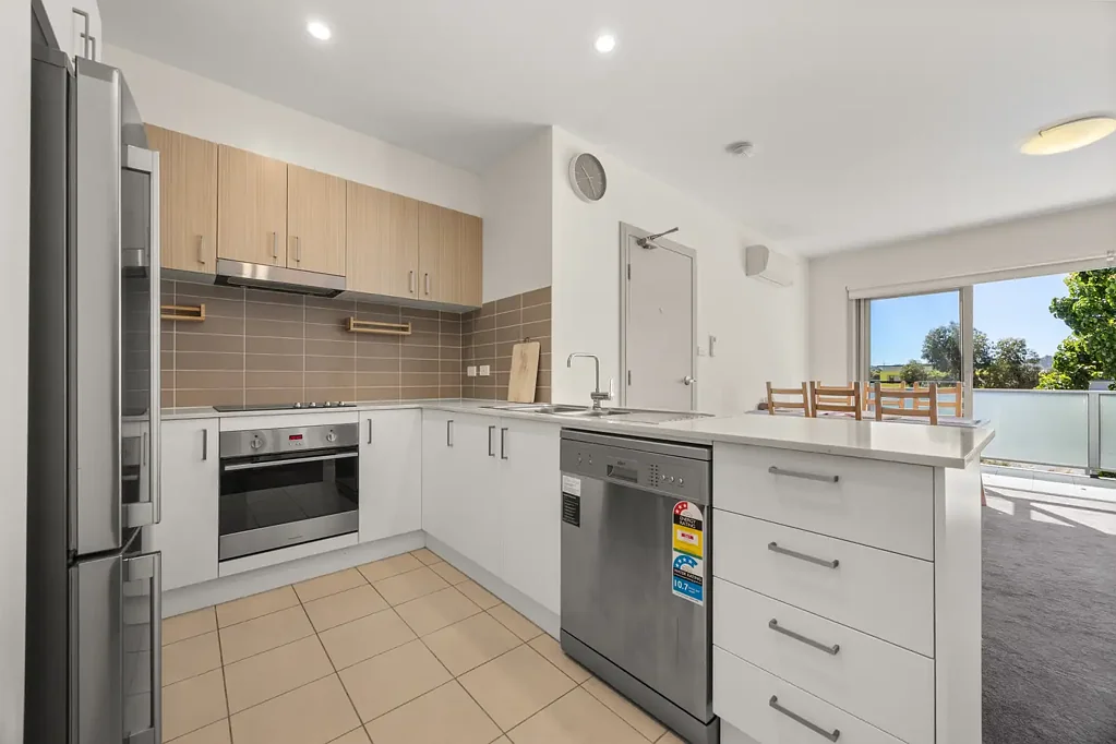 Franklin 2 Slaapkamer Modern, Light-Filled Apartment With Prime Convenience