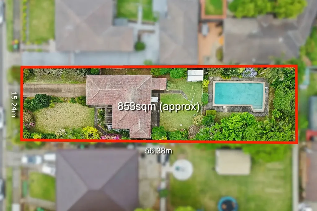 Beverly Hills 3房 853sqm阔地 15.24m临街面 双拼开发潜力 东北朝向采光 优质学区环绕 地下泳池庭院 Endless Potential on Substantial 853sqm*