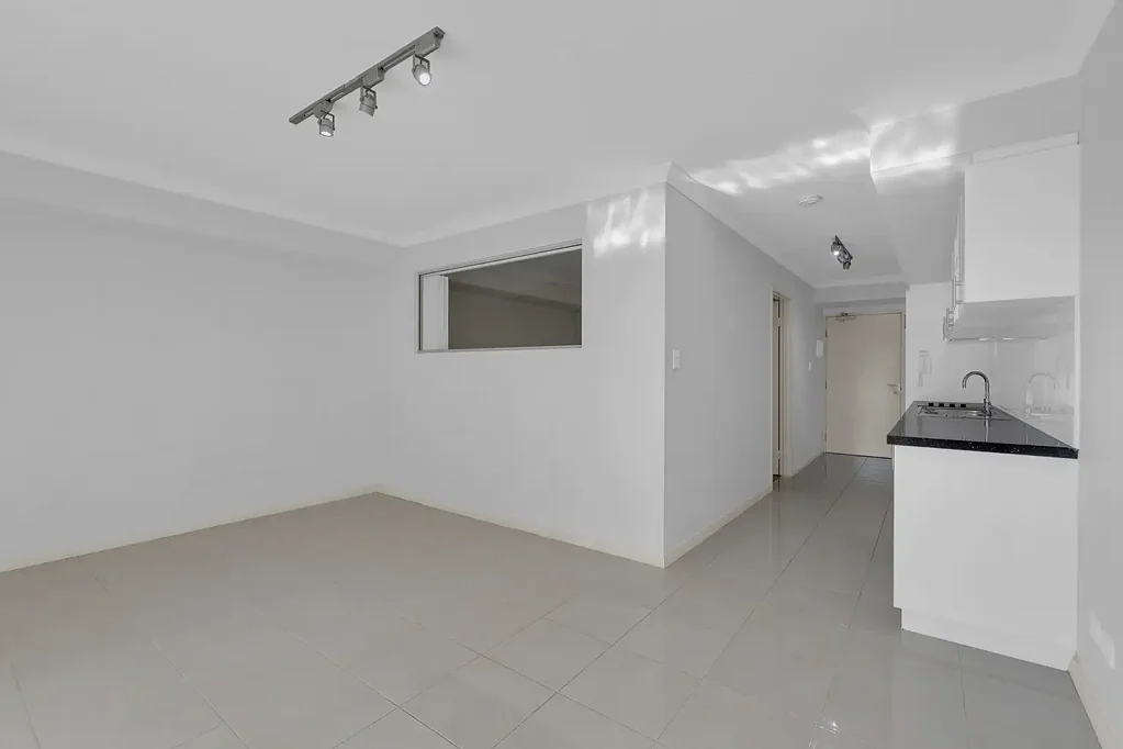 Unit in Rockingham
