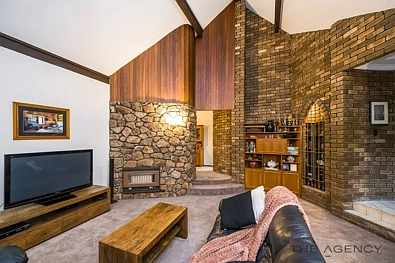 地址保密, Carine, WA 6020, 4房, 2浴, House