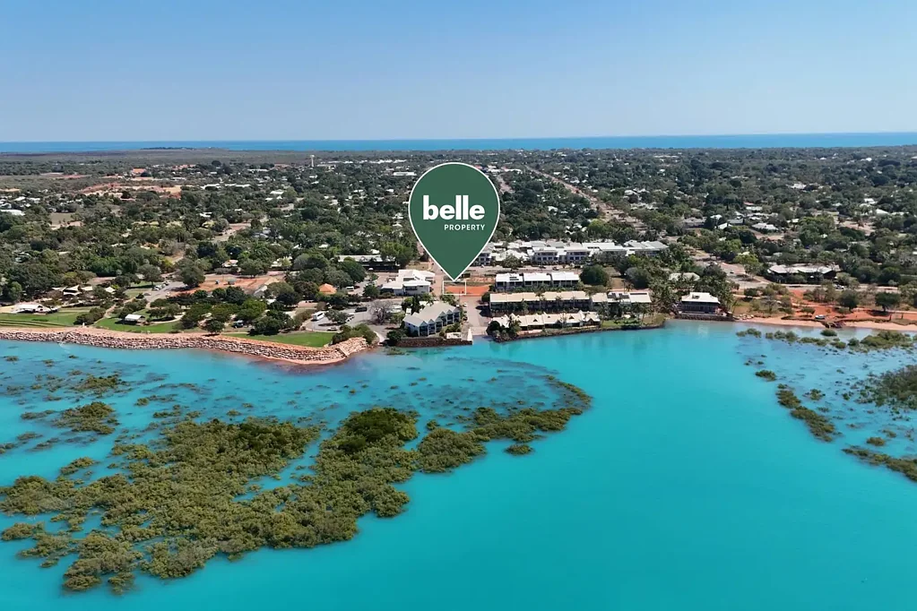 Broome  Vibrant location, views over Roebuck Bay.