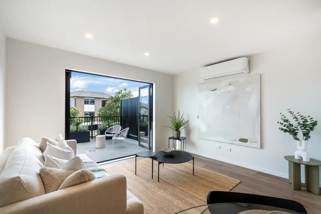 Hobsonville 3房 滨海生活新标杆！高品质现代住宅，三房起价仅$935,000，首批即将交付！ Brand new, 3-bed family living