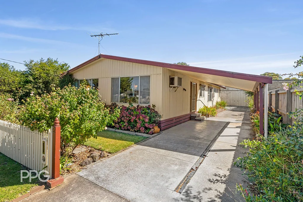 2 Dunstan Street, St Leonards, VIC 3223