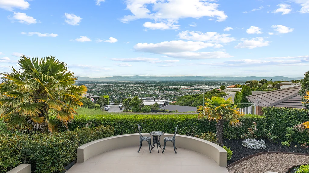18 Old Barrow Heights, Huntsbury, Christchurch, Canterbury