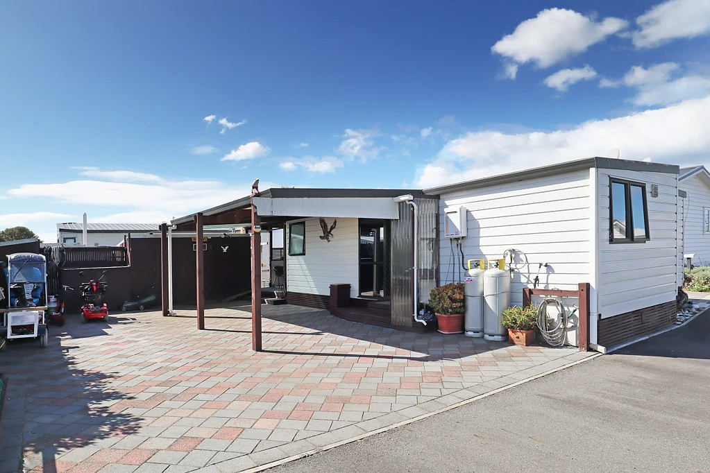 Papamoa 1房  Sought After Location