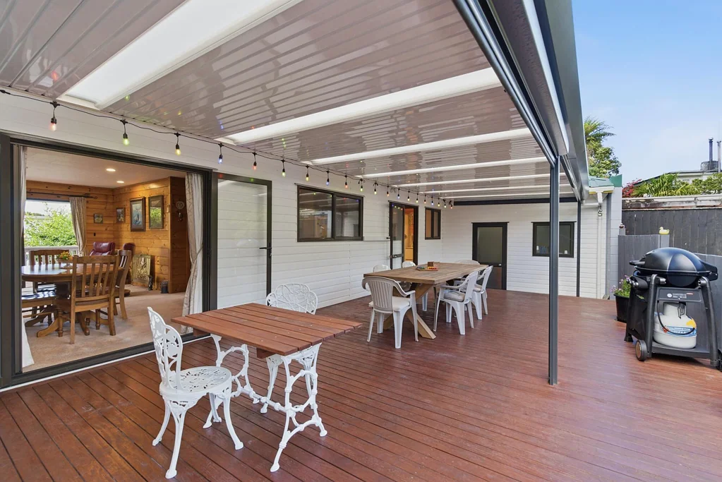 Te Puke 2房  HUGE garaging! - You Will Be Surprised!