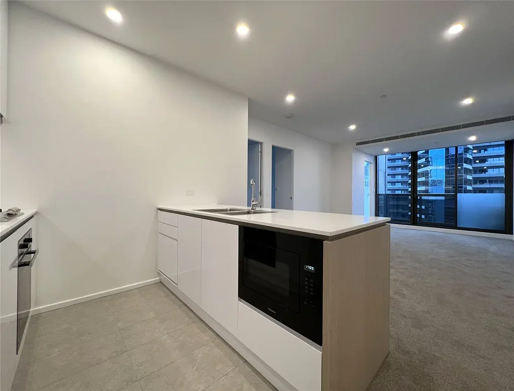Spacious Corner Residence