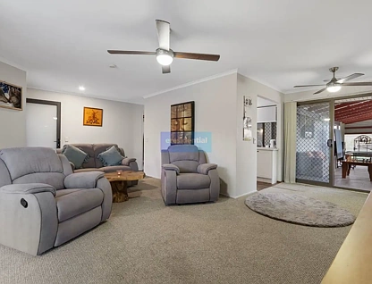 10 Lintrose Court, Edens Landing, QLD 4207, 4房, 1浴, House