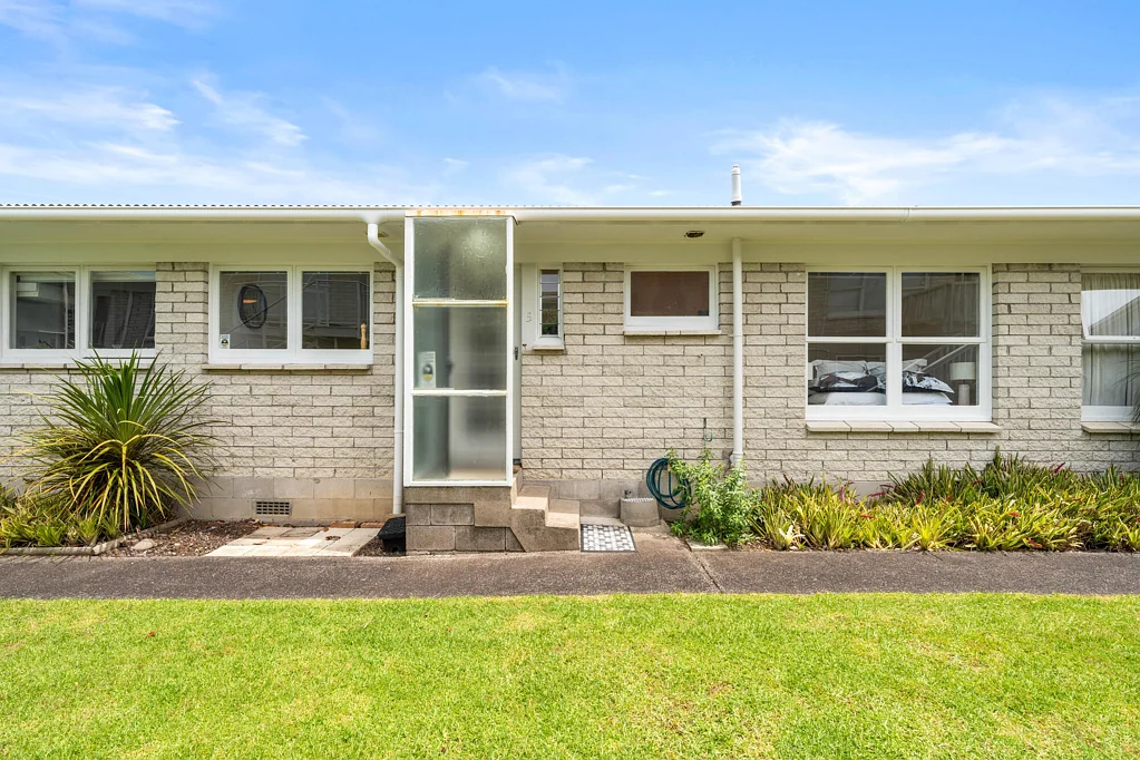 Devonport 2 Bedroom Just steps to the waterfront