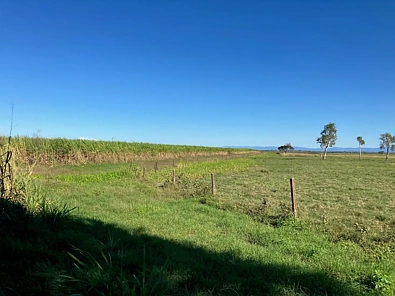 बाहरी क्षेत्र - Address Withheld, Glen Isla, QLD 4800