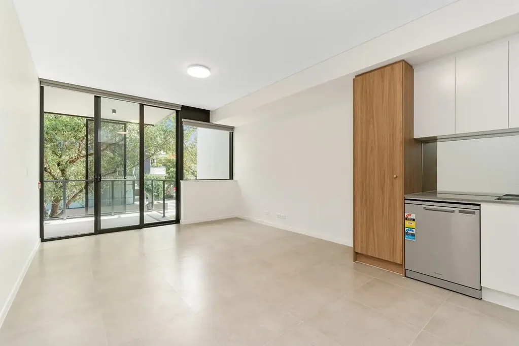 Spacious & modern