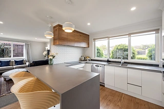 2 Mccorquindale Drive, Flagstaff, Hamilton