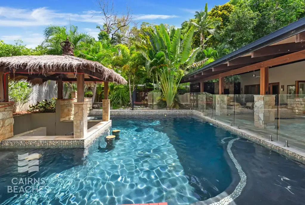 Clifton Beach 5Moenga Entertain, Escape, Invest – Clifton Beach's Most Unique Offering