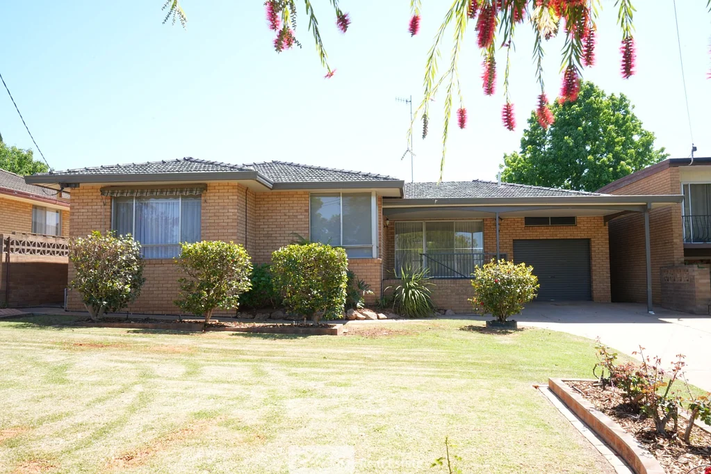 74 Ross Crescent, Griffith, NSW 2680