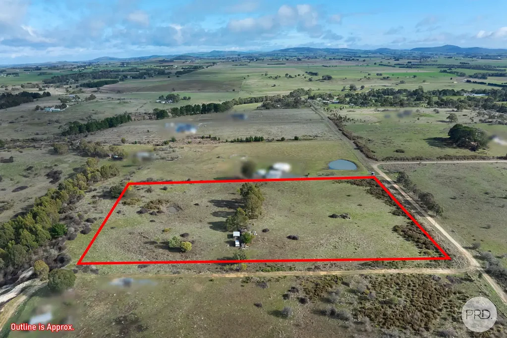 Creswick Breathtaking 10-Acre Parcel Surrounded by History and Nature