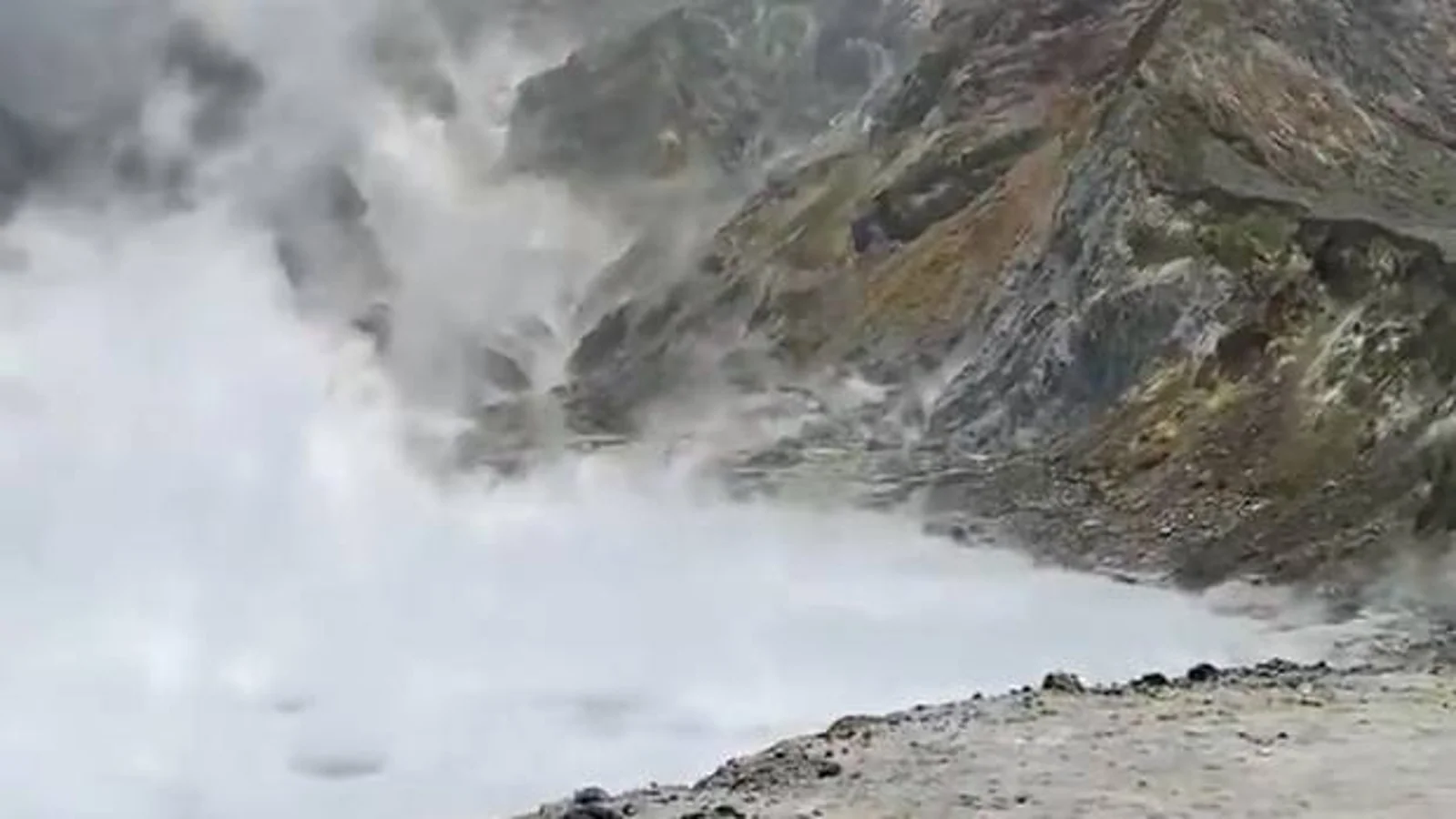 新西兰6处火山活跃区，5处位于北岛，火山观光安全吗？
