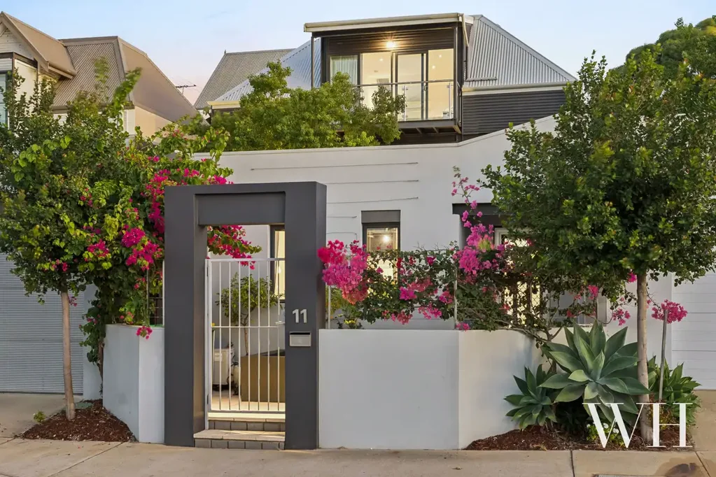 11 Leslie Road, North Fremantle, WA 6159
