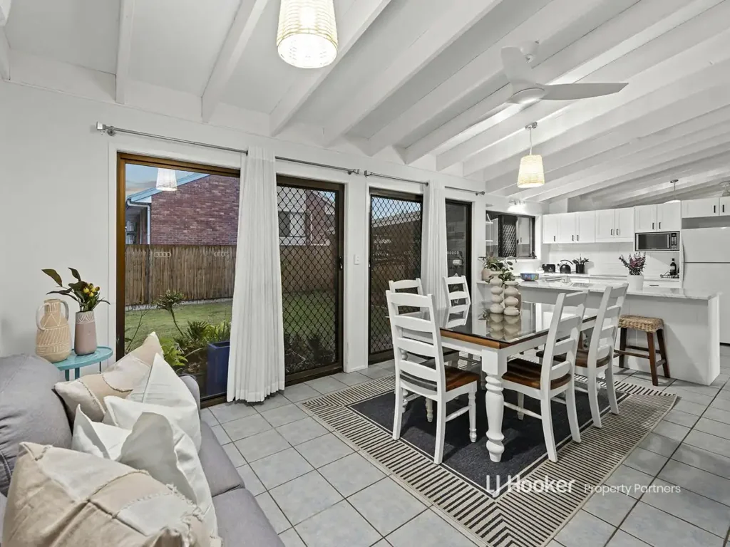 10 Banika Street, Mansfield, QLD 4122
