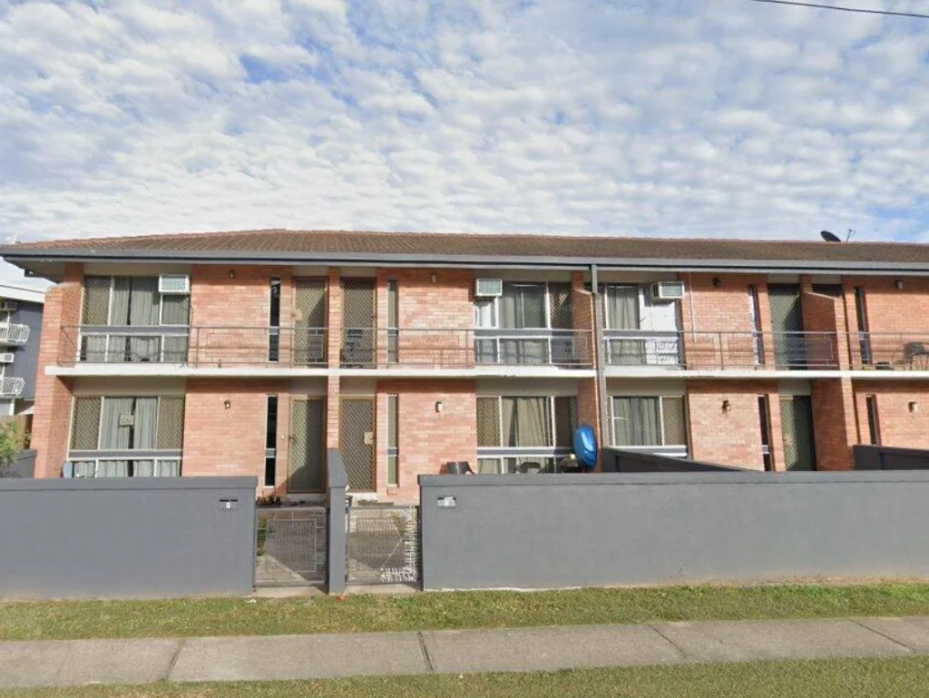 2/153 Nathan Street, Cranbrook, QLD 4814