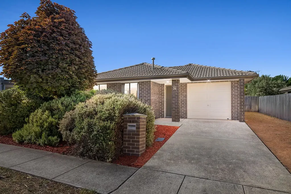 14 Constance Stone Street, Macgregor, ACT 2615