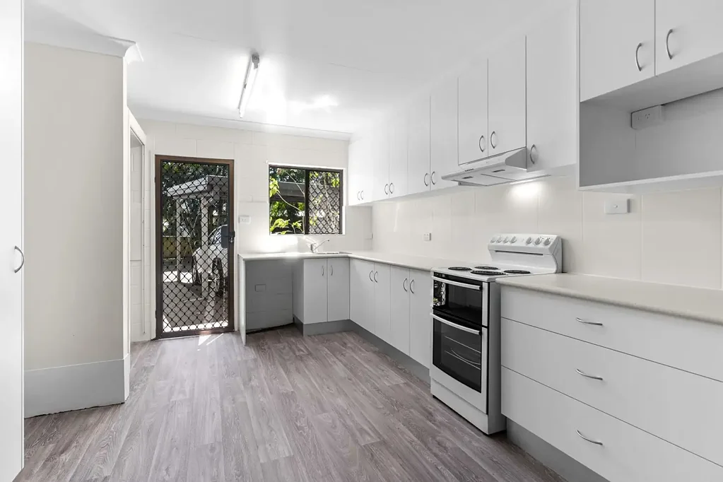 Westcourt 2ਬੈੱਡਰੂਮ Low-Maintenance Investment Opportunity with Long-Term Tenant in Place