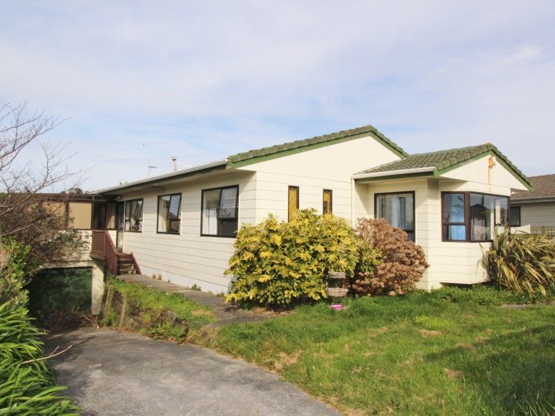 38 Bodmin Terrace, Camborne, Porirua, 4 침실, 0 욕실