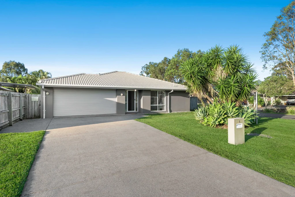1 Paperbark Place, Wakerley, QLD 4154