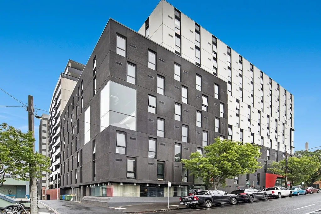 STUDENTs ONLY - A Perfect & Convenient Studio Home