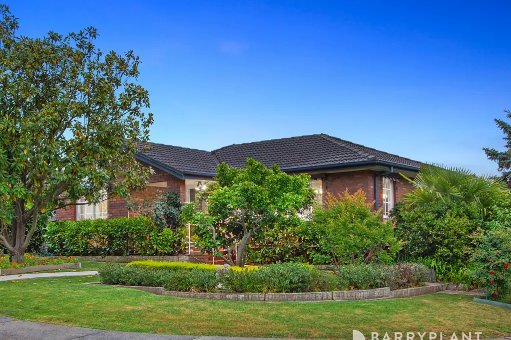2 Ponsford Avenue, Wantirna South, VIC 3152