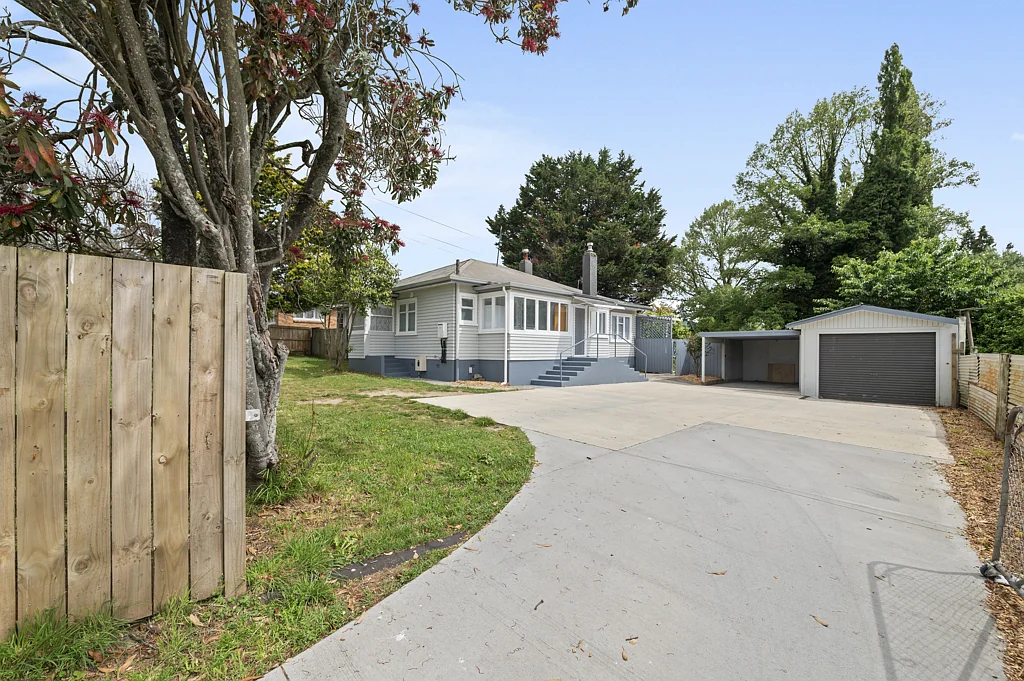 Westbrook 3房  Room for the Whole Family - Inside and Out!