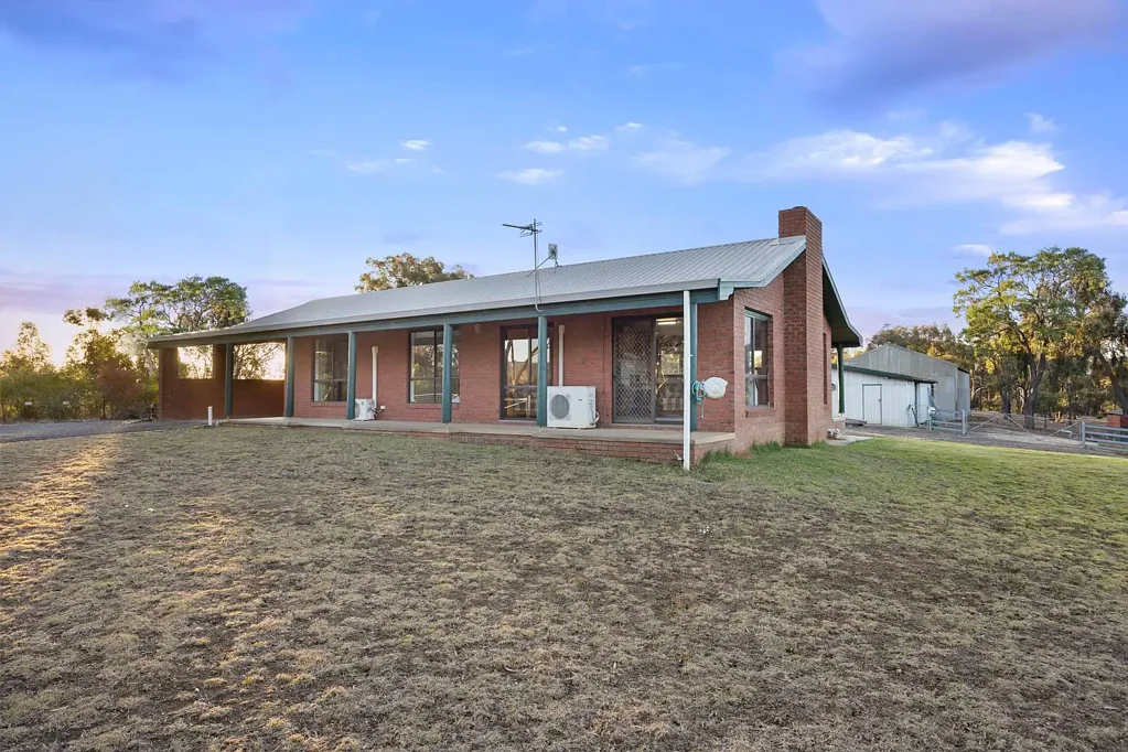 12 Military Bypass Road, Armstrong, VIC 3377