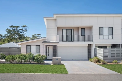 Fern Bay 4chambre Family sized duplex, low on maintenance, high on coastal lifestyle