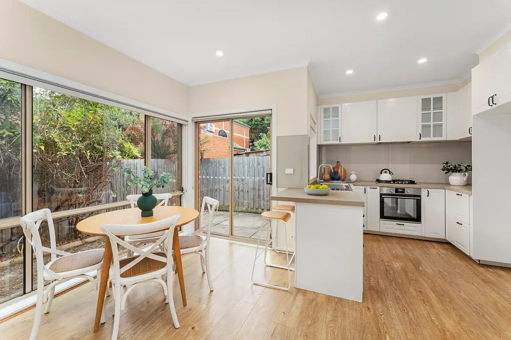 2/5 Glenbrook Avenue, Clayton, VIC 3168