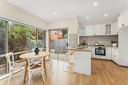 2/5 Glenbrook Avenue, Clayton