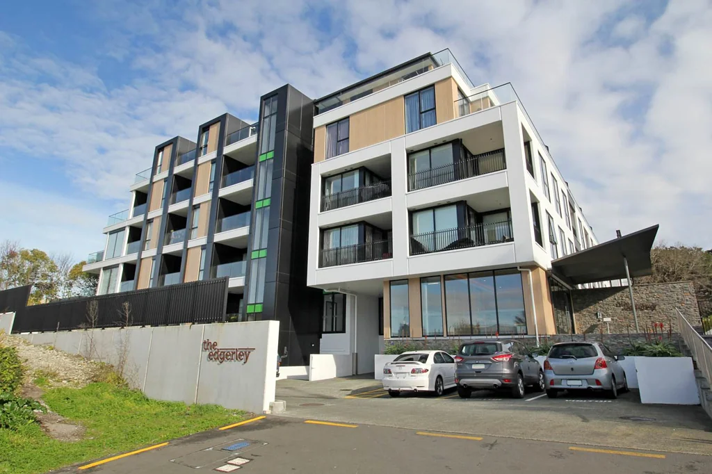 MODERN APARTMENT IN UNBEATABLE LOCATION
