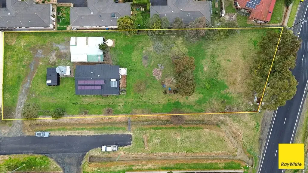 90 Molonglo Street, Bungendore, NSW 2621