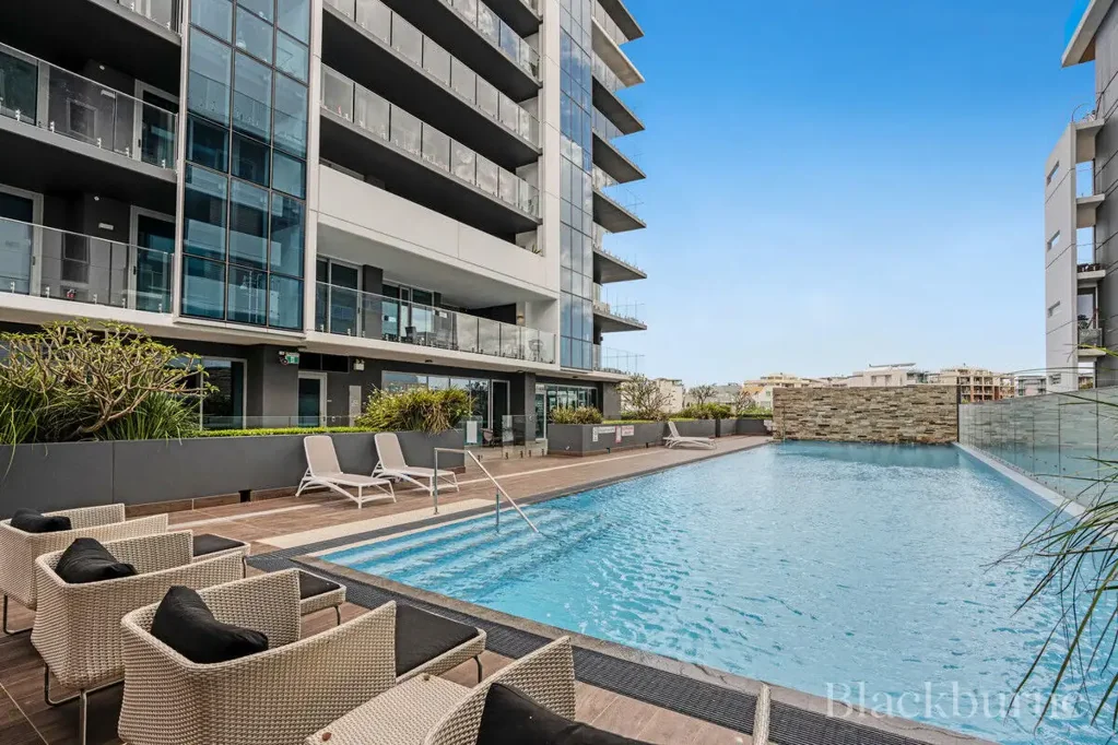 EXECUTIVE APARTMENT LIVING AT ITS FINEST