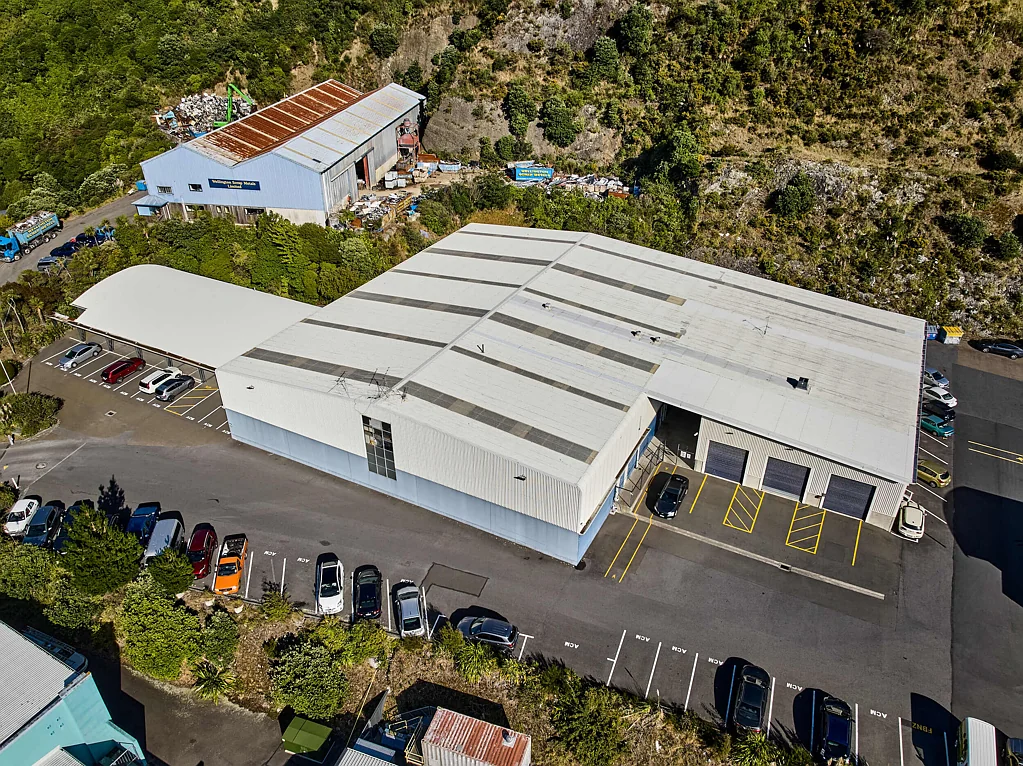 Ngauranga Expansive High-Stud Warehouse in Prime Ngauranga