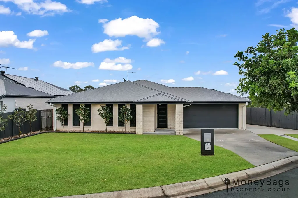 8 Ferry Place, Logan Village, QLD 4207