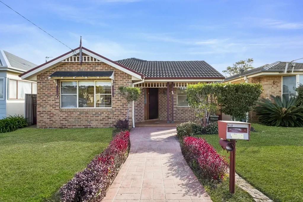 245 Trafalgar Avenue, Umina Beach, NSW 2257