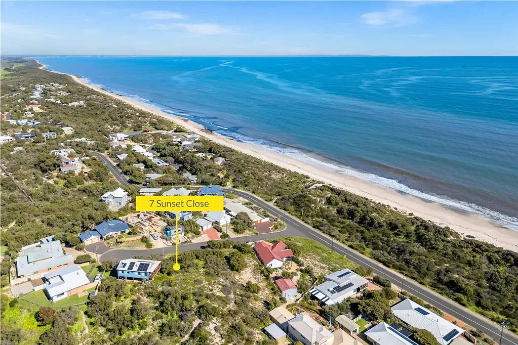 7 Sunset Close, Peppermint Grove Beach, WA 6271