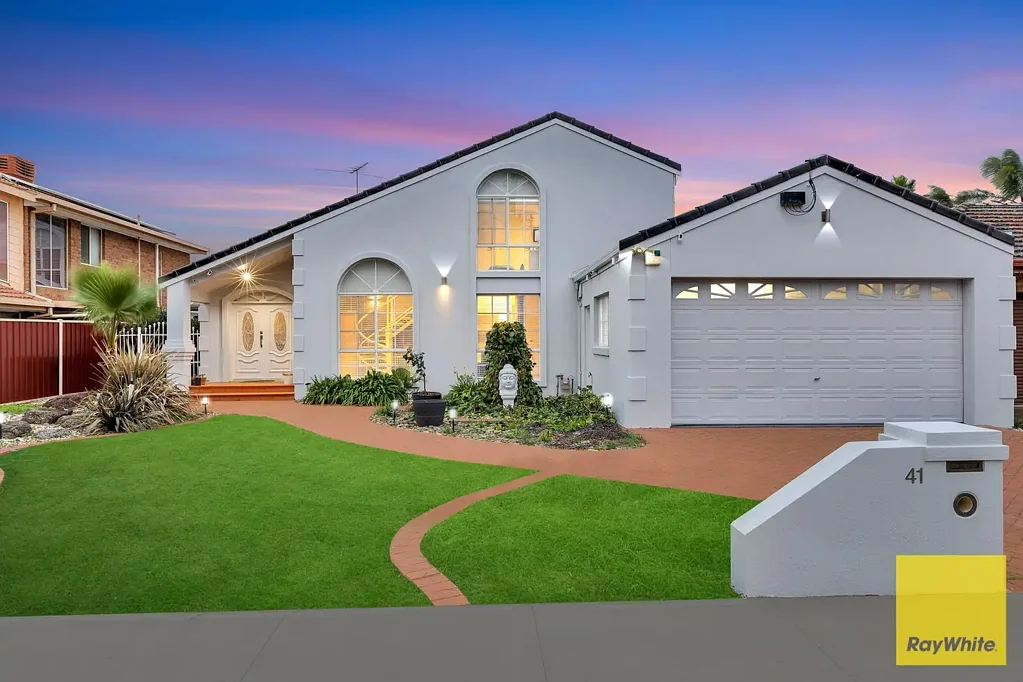 Hoppers Crossing 5Kwarto A Remarkable Family Haven Offering Space, Style and Lifestyle