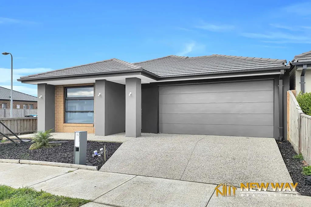 HOUSE FOR LEASE - 15 ORANA BLVD, BEVERIDGE