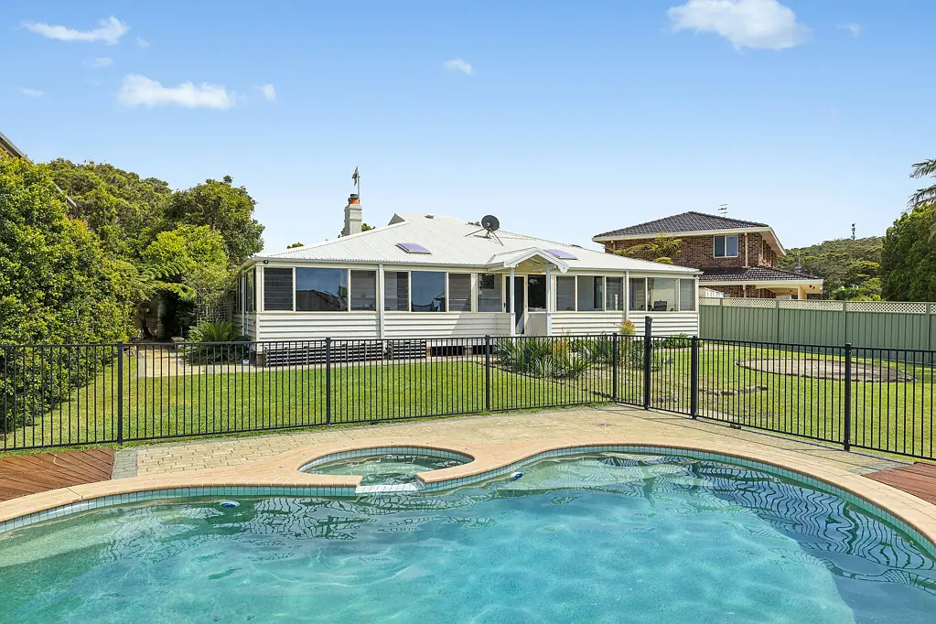 8 Branga Avenue, Copacabana, NSW 2251