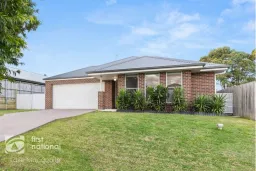 17 DUNNART ST, Aberglasslyn