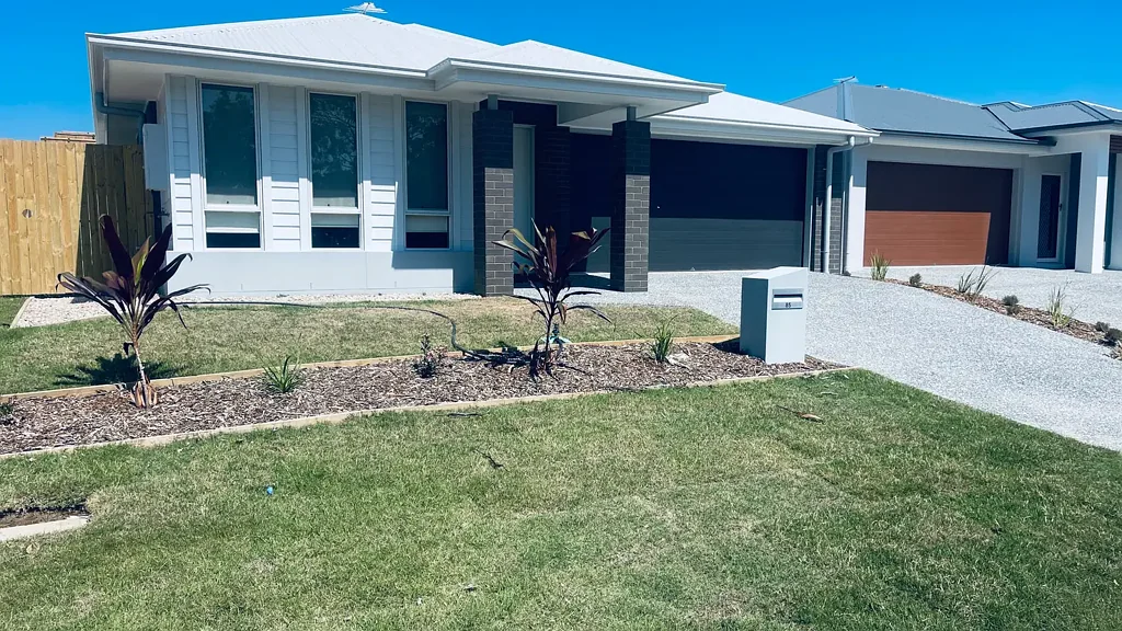 Brand New Family Home with Spacious Backyard – Hayfield Estate, Ripley