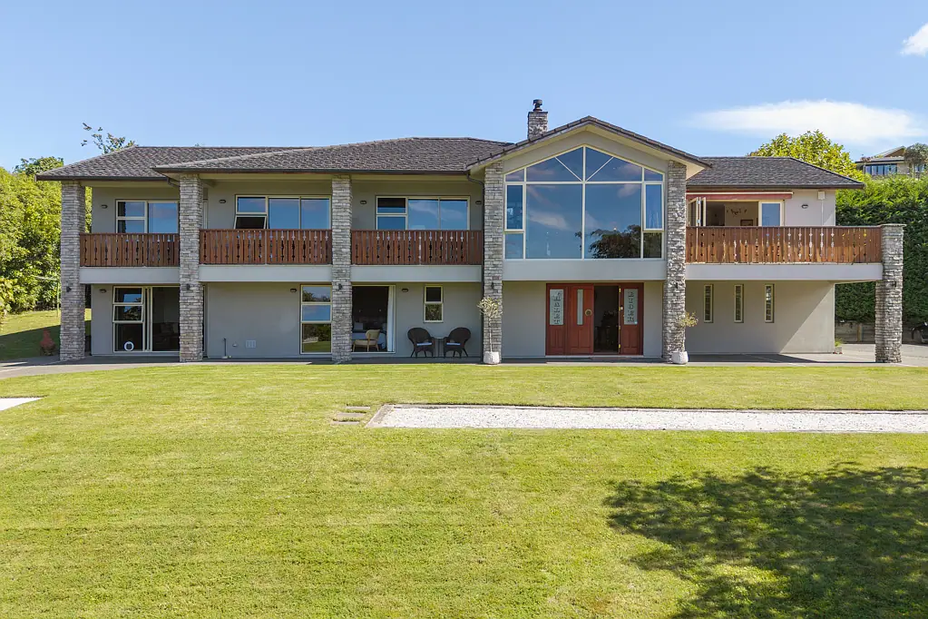 Acacia Bay Luxury lifestyle & income potential